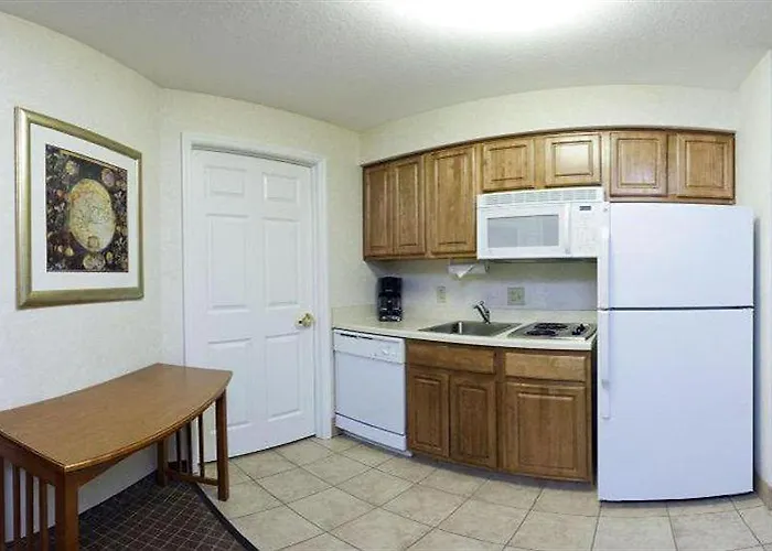 Hotel Staybridge Columbus-airport By Ihg 3*